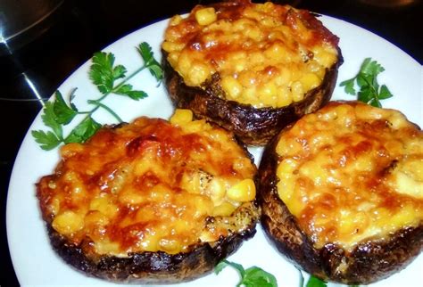Plnené portobello huby s mozzarellou pred pečením