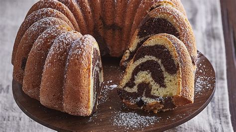 Mramorová bábovka s čučoriedkami