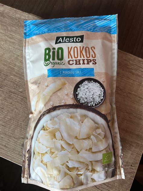 Kokosové lupienky namočené v rozpustenom masle