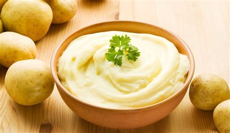 Zemiakové pyré s parmezánom a cesnakom