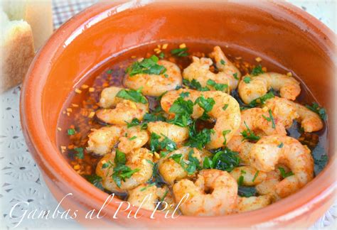 Gambas pil pil v tradičnej hlinenej nádobe
