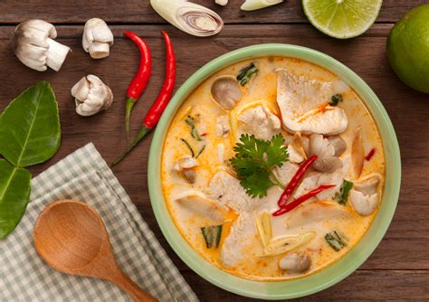Thajská polievka Tom Kha Gai
