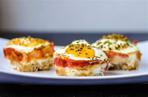 Slané muffiny s vajíčkom a chrumkavou slaninou