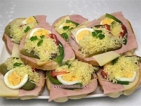 Klasické obložené chlebíčky so šunkou a zemiakovým šalátom
