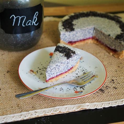 Makový cheesecake so slivkami