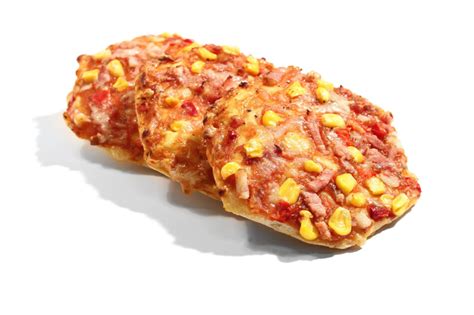 Ingrediencie na cíferské rezne: mäso, šunka, syr, kukurica, šampiňóny, smotana a vajcia