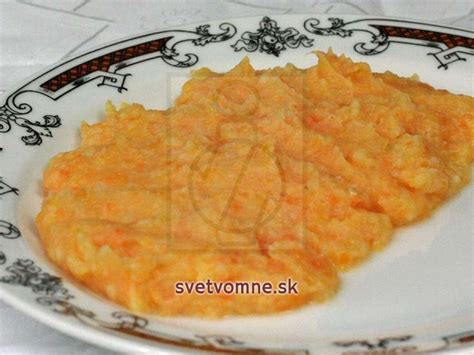 jemné mrkvovo-zemiakové pyré na tanieri