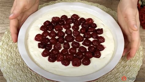 Hotový višňový cheesecake