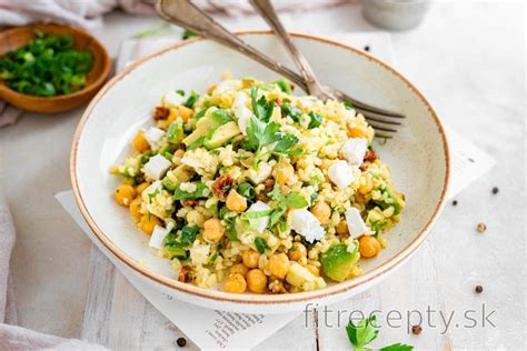 Šalát z bulguru s cottage cheese