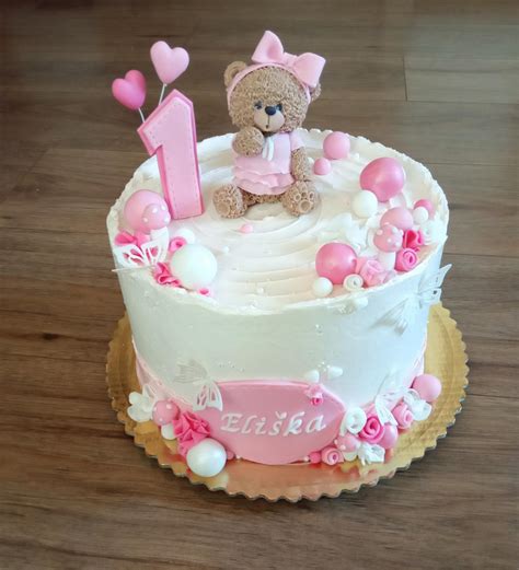 Motívy tort pre dievčatá