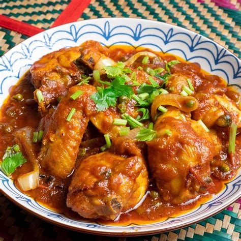 Malajzijské jedlo Ayam Masak Merah s ryžou