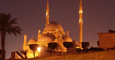 Panoráma Islamskej Káhiry s mešitami