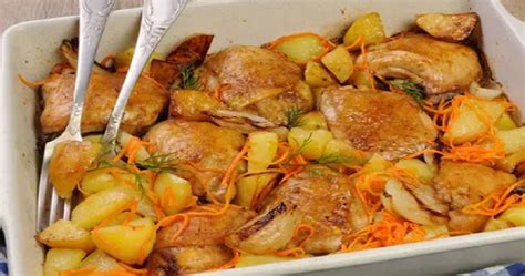 Pečené kuracie kúsky so zemiakmi a bylinkami