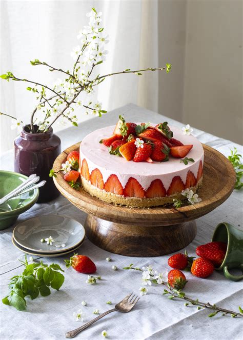 Jahodová torta s ovocím