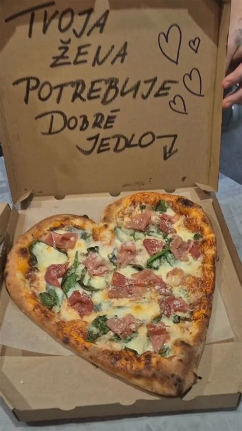 Pizza v tvare srdca na Valentína