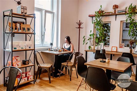 Architektonické plány a prestavby kaviarne Au Café