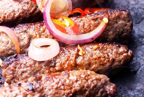 Výdatné jedlo z troch druhov mäsa