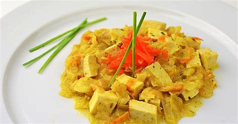 Misa s vegánskou kapustnicou s tofu a mrkvou