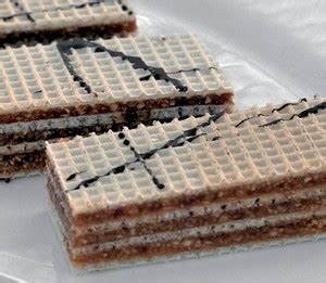 Hotové grilážové rezy nakrájané na malé kúsky