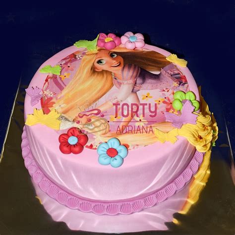 Príklad torty s jedlým obrázkom Barbie