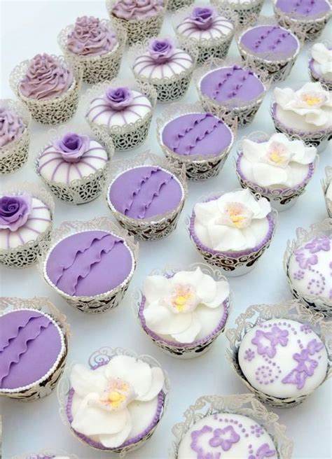 Svadobný stôl s cupcakes
