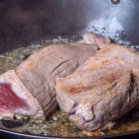 Porovnanie steaku pripraveného Sous-vide a na panvici