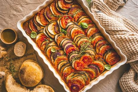 Rôzne varianty ratatouille v infografike