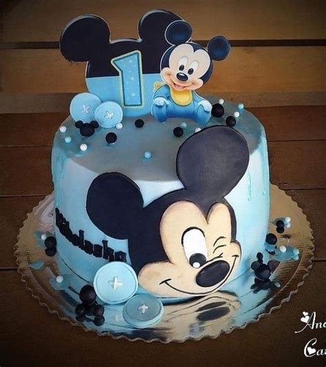 Príklady kreatívnych tort s jedlými oblátkami Mickey Mouse