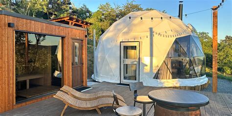 Luxusný stan v prírode (glamping)