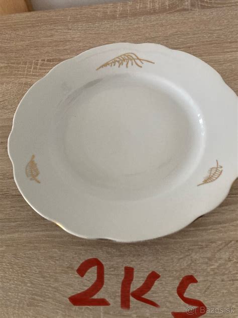 Skladba typickej obedovej súpravy z historického obdobia