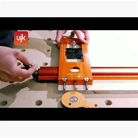 Schéma použitia UJK Technology Precision Grooving Jig