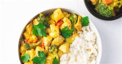 Panamský sancocho - národné jedlo s kuracím mäsom a zeleninou