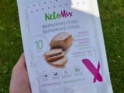 Sortiment bezlepkového chleba na pultoch