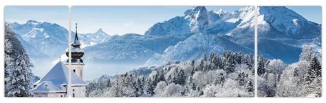 Návrhy lyžiarskych tort so scénami lyžiarskeho svahu, lyžiara a zimnej krajiny