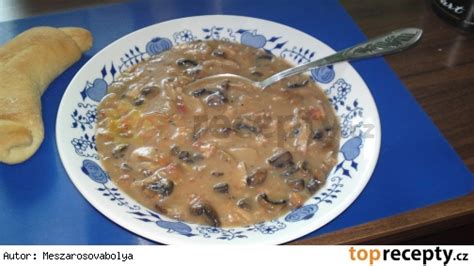 Hubové ragú s bylinkami