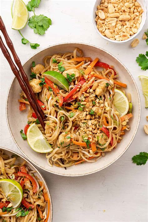 Autentické chicken Pad Thai