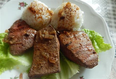 restovaná bravčová pečeň na cibuli