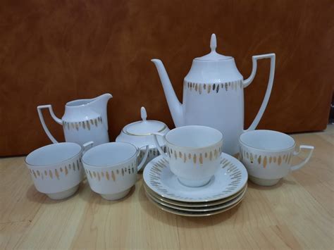 Rôzne typy súprav cibulákového porcelánu Henrieta