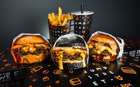 Interiér Jump Street Burger & Bar