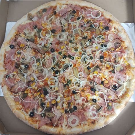Obrovská rodinná pizza
