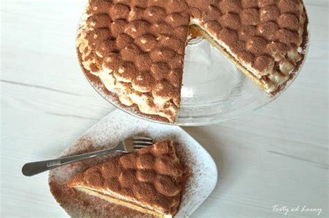 Tiramisu s pečeným piškótovým cestom