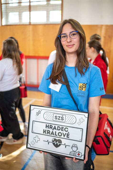 Študenti SZŠ Michalovce pri poskytovaní prvej pomoci