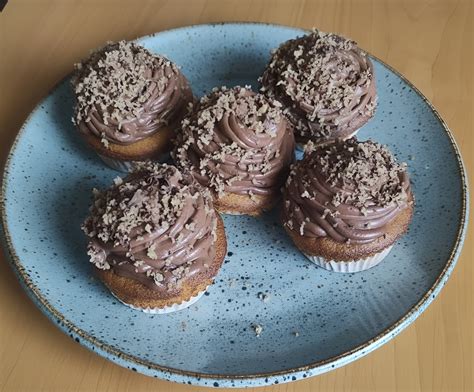 Muffiny s bohatým čokoládovým krémom