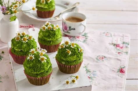 Zelené machové muffiny s krémovou polevou