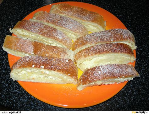 Slovenský tvarohový závin