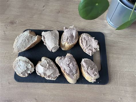 Rôzne typy husacích paštét a ich servírovanie