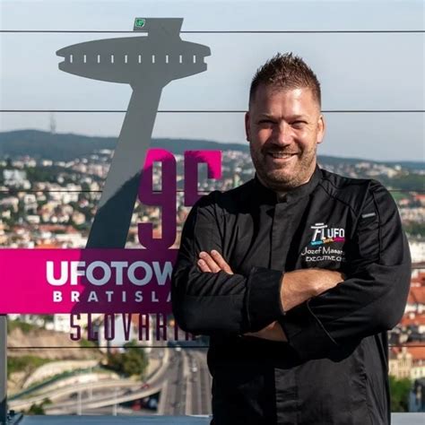 Šéfkuchár Jožko Masarovič v kuchyni UFO