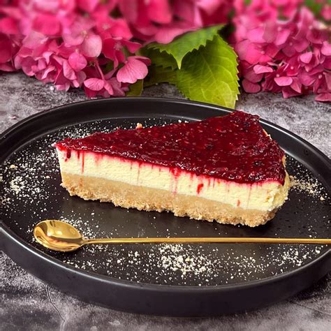 Cheesecake s lesnými plodmi