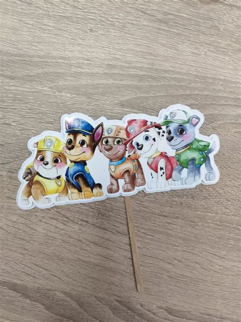 Farebné papierové zápichy s detskými motívmi