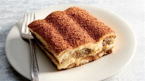 Taliansky dezert Tiramisu na tanieri